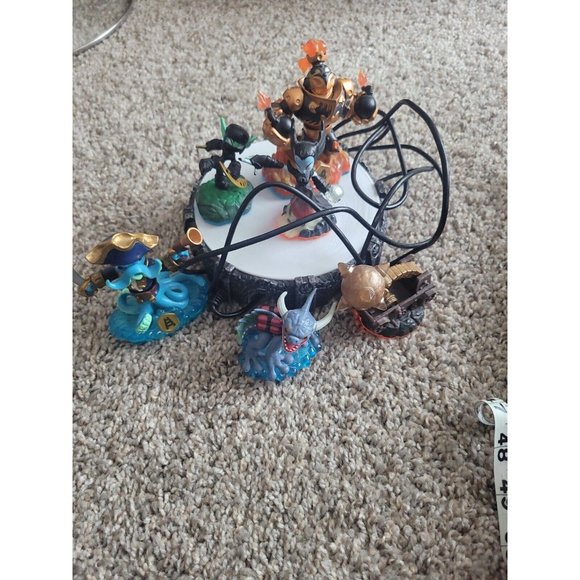 Activision Skylanders Other - Skylanders Activision Action Figures Lot Of 7